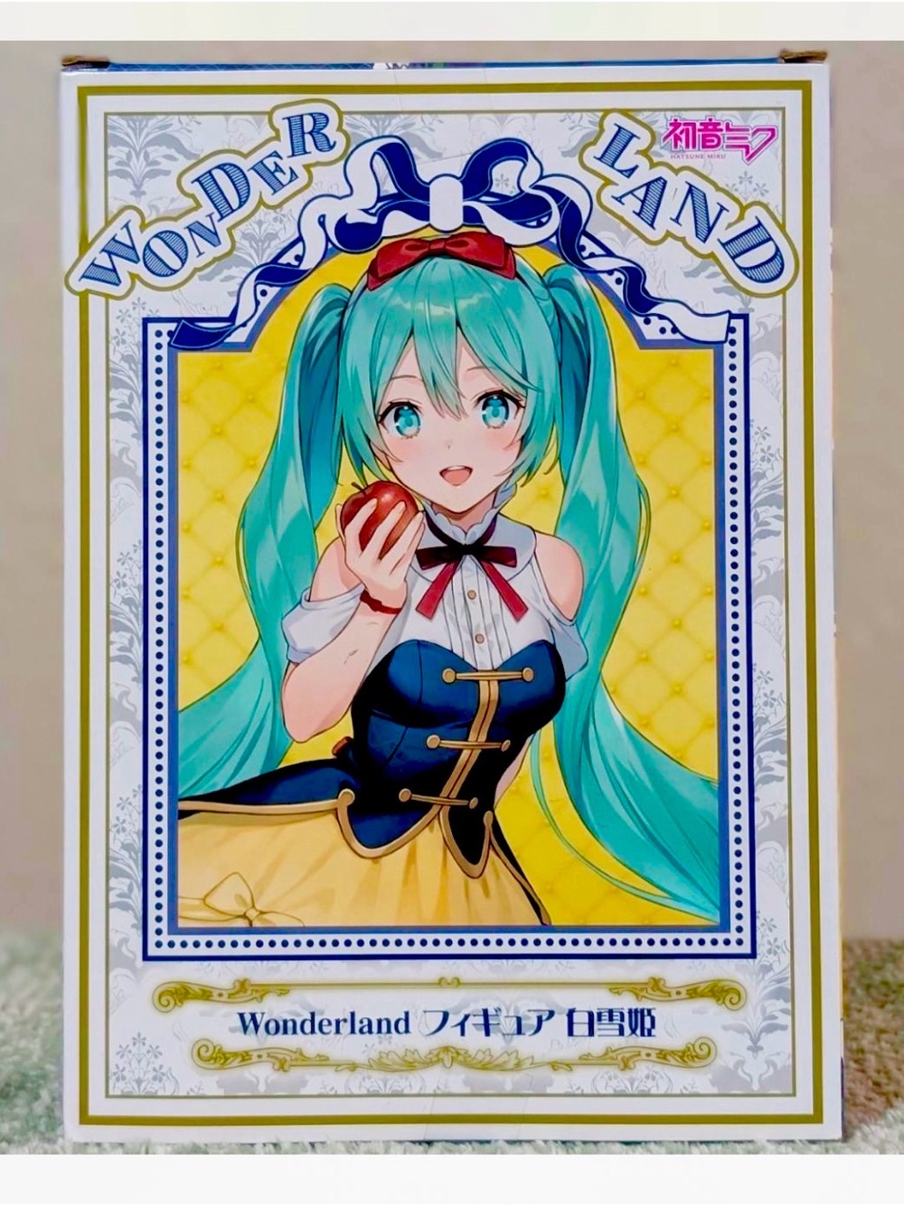 Hatsune Miku Wonderland Snow White Figure
